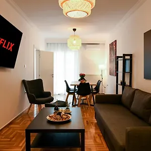 Center Deluxe Apartment